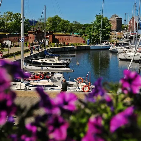 Rum i privatbostad Pokoje Port *